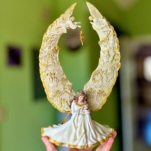 VTG Elegant Angel + Baby Thomas Kinkade Music Mythical Holy Faith Based Art